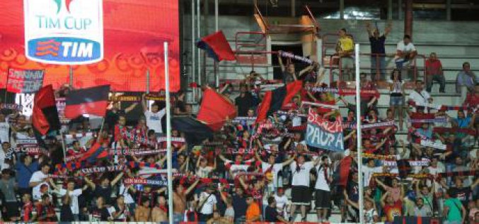 Casertana, la solidarietà dei tifosi per un giovane tifoso salernitano