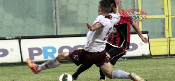 Foggia-Salernitana 1 – 1 Iemmello gol, esplode lo Zaccheria, buon pari