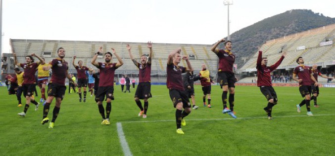 Spettacolo all’Arechi, la Salernitana si aggiudica il derby