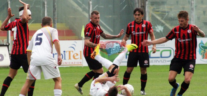 Foggia – Lecce 4 – 0 Poker rossonero, Ko il Lecce