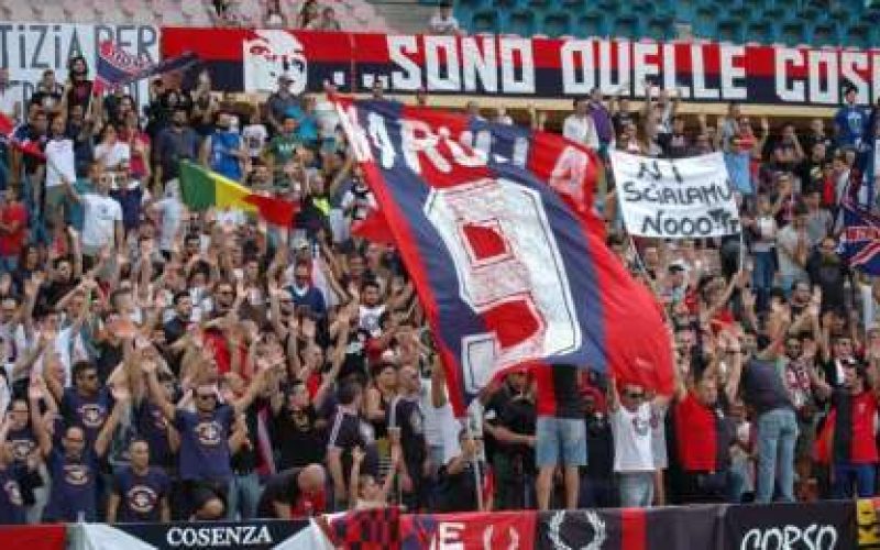 Cosenza, dopo 66 anni torna la vittoria in trasferta nel derby. La gioia del Sindaco Occhiuto