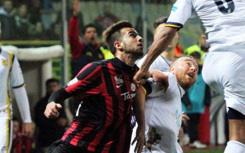 Foggia-Lecce: le formazioni ufficiali