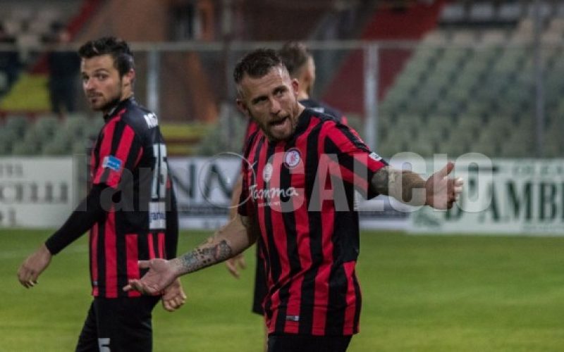 Solito Foggia, ennesima rimonta subita: passa la Cremonese 2-3