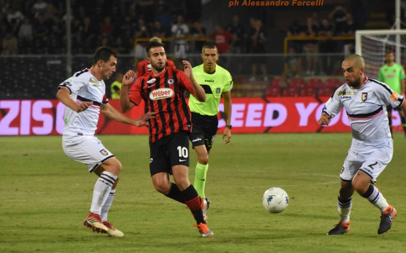 Le probabili formazioni di Foggia-Padova – Galano e Tonucci dal 1′, panchina per Zambelli?