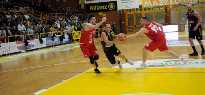 Basket, la Cestistica San Severo non sbaglia un colpo. Superato anche il Pescara 64-59