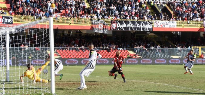 Ascoli, Troiano: “Siamo rammaricati. Arbitraggio non all’altezza”