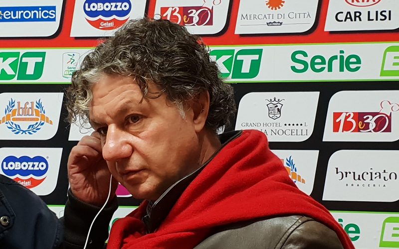 Fares: “La squadra gioca bene, peccato per il pareggio. Non mi è piaciuta la direzione arbitrale”