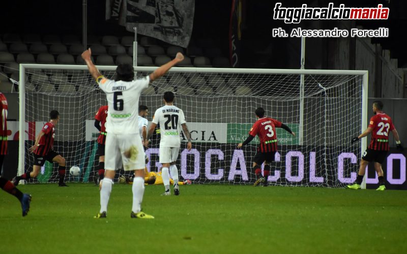 Foggia-Venezia 1-1, Vrioni risponde a Iemmello. Grassadonia in bilico?