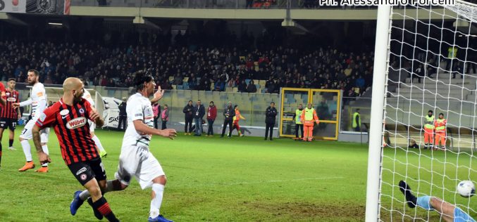 Foggia – Venezia 1 – 1 Il Foggia non sa più vincere esce tra i fischi