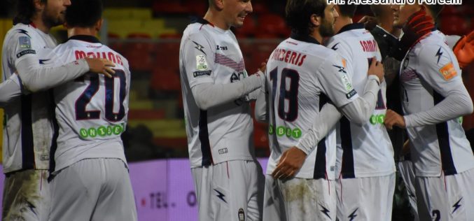 Foggia – Crotone 0 – 2 Il Crotone asfalta il Foggia