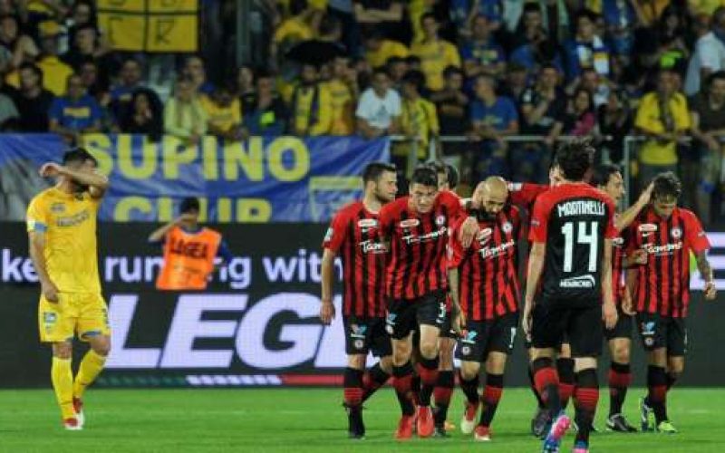 Le probabili formazioni di Foggia-Spezia: dal 1′ tandem Mazzeo-Galano