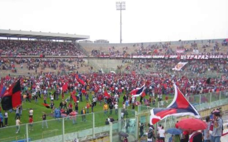 Taranto, da un estremo all’altro: la squadra ha mollato? Adesso onorate la maglia e meritatevi questi tifosi!