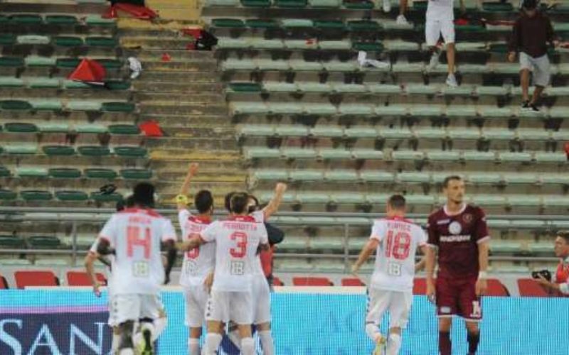 Bari, per i bookmakers è (quasi) finita: Reggina strafavorita