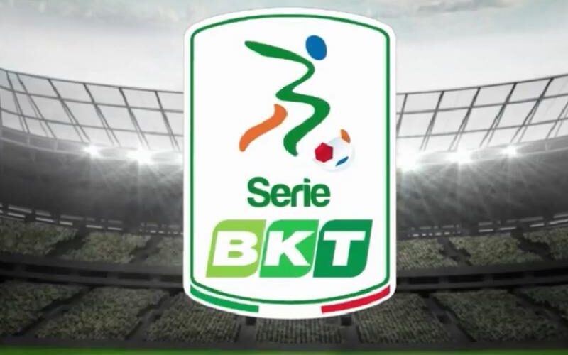 Serie B, 24a: il Lecce torna in vetta. Pari in Brescia – Frosinone
