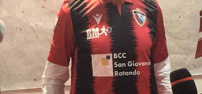 L’A.D. Pelusi presenta la nuova maglia del Calcio Foggia 1920