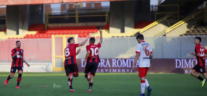 Un Super Curcio salva il Foggia. Con la Turris finisce 2-2