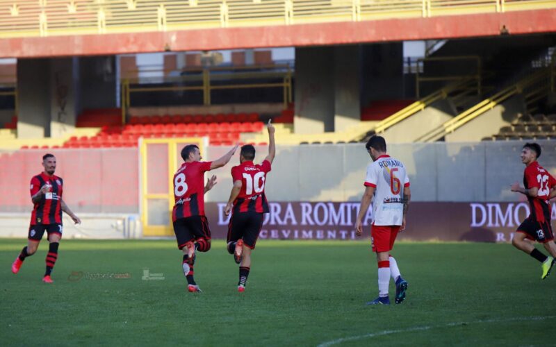 Un Super Curcio salva il Foggia. Con la Turris finisce 2-2