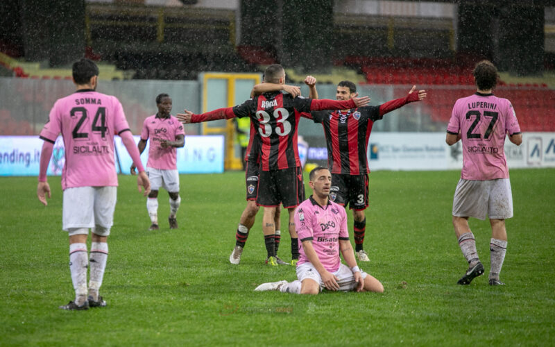 La fotocronaca di Foggia-Palermo