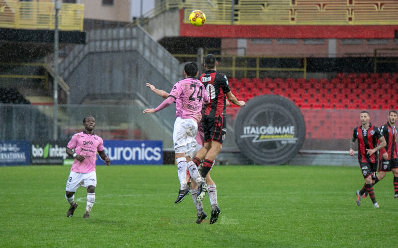 TFG SPORT – Il Foggia si “gode” Marchionni, l’allenatore maniacale e senza fronzoli che non pone limiti alla provvidenza…