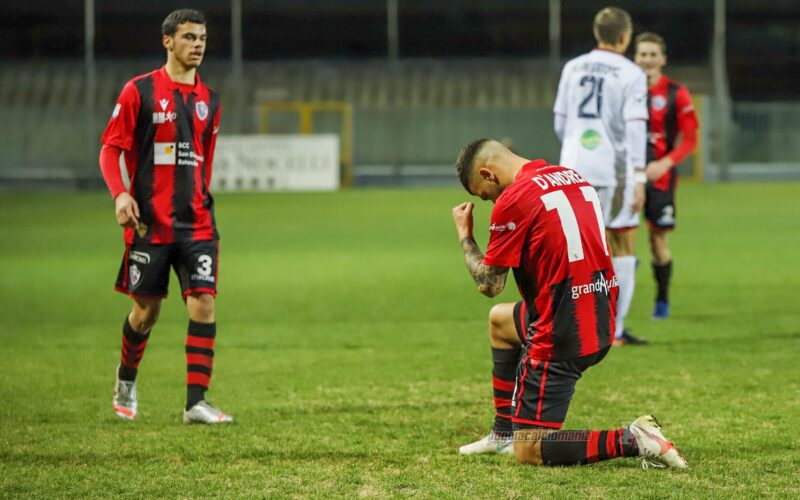 Un Foggia sciupone batte 1-0 la Casertana. Il re del gol è Pippo “Magic” D’Andrea