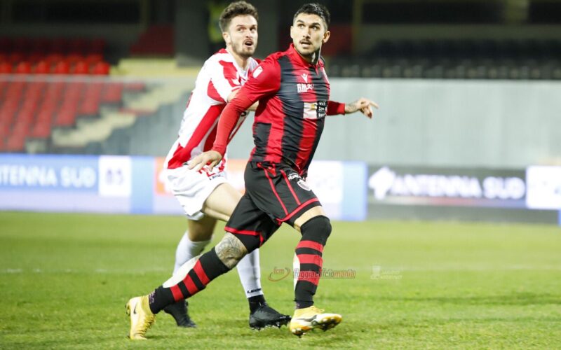 Foggia-Teramo termina a reti inviolate. Poche occasioni e tanta stanchezza (ma va bene così)