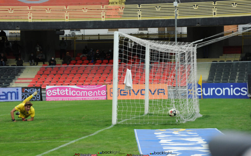 Foggia, obiettivo minimo segnare il 50esimo gol fra i professionisti al Picerno