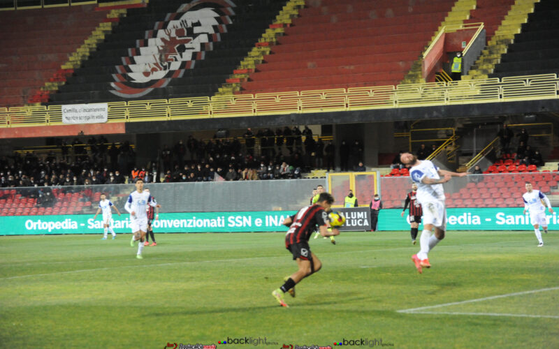 Seggiolini in Tribuna Est: ci siamo