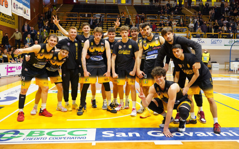 Appuntamento con la storia: l’Allianz Pazienza a Udine per i Playoff