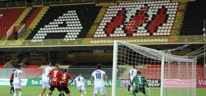 Foggia-Picerno 0-0 (5-4 dtr): Raccichini porta i rossoneri avanti in coppa