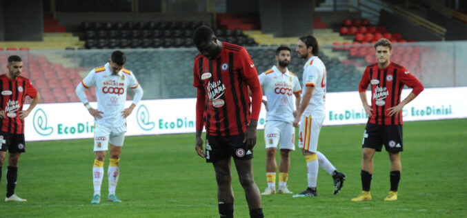 Diretta: Foggia-Catanzaro 2-0 | Il Foggia accede alle semifinali