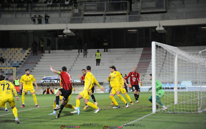 Il Foggia continua a volare: 2-0 al Taranto allo Zac