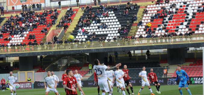 Gerbo: “Momento delicato per Juve Stabia. Emozionato da applausi di Foggia”