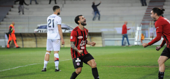 Playoff, clamorosa impresa del Foggia. Ok Entella, Lecco, Vicenza e Pescara