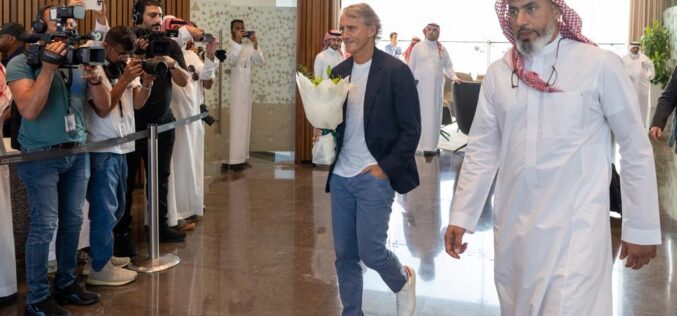 Mancini: “A metà agosto i primi contatti con l’Arabia. Orgoglioso di essere qui”