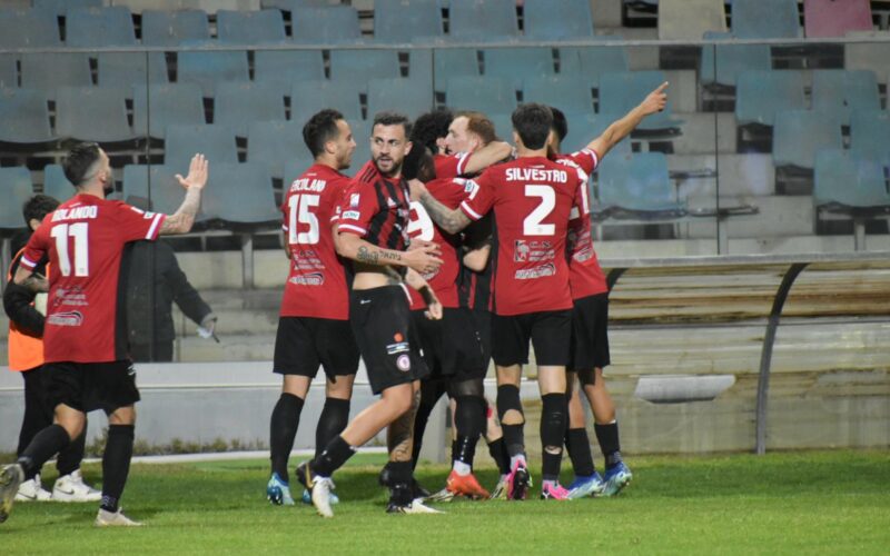 Il Foggia diventa grande e batte il Picerno (2-0). Quarta vittoria in cinque gare, non è più un caso