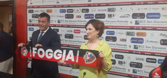 Canonico mette in “mezzo” la Pintus. Intanto, la Sindaca dovrebbe obbligare i nuovi proprietari ad iscrivere il Foggia in Lega Pro? Altrimenti il fallimento sarà alle porte…