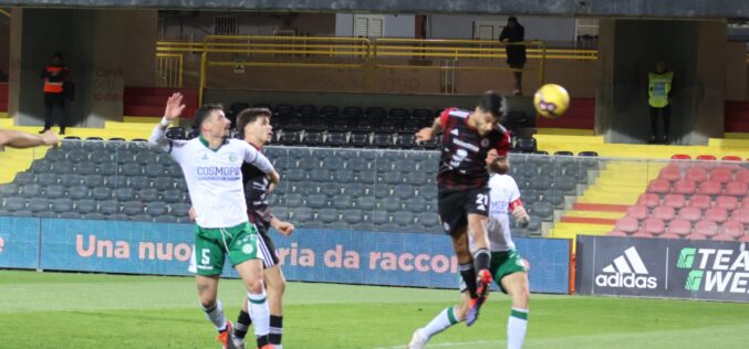 Un Foggia (quasi) perfetto stende l’Avellino (1-0). L’undici rossonero sembrava indemoniato