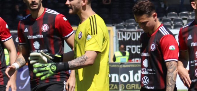 Perina eroe per un giorno. Il portiere scoppia in lacrime a fine gara