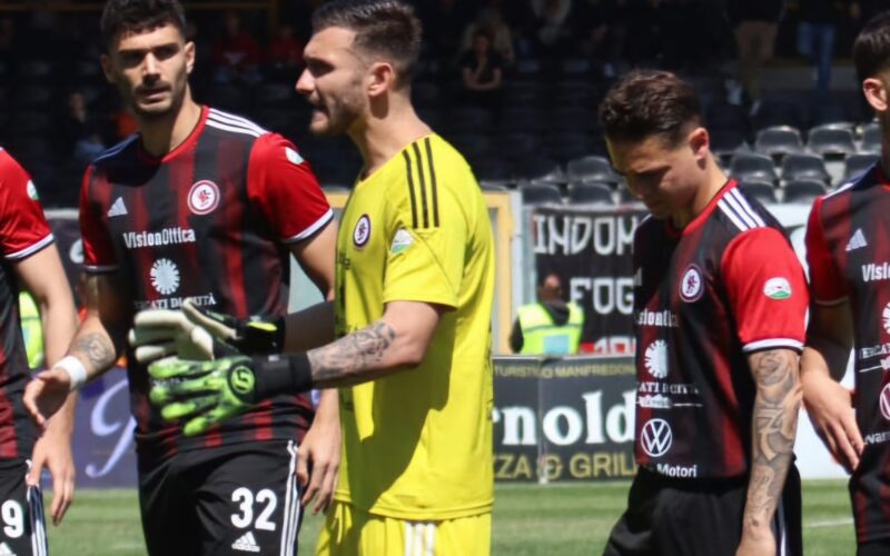 Perina eroe per un giorno. Il portiere scoppia in lacrime a fine gara
