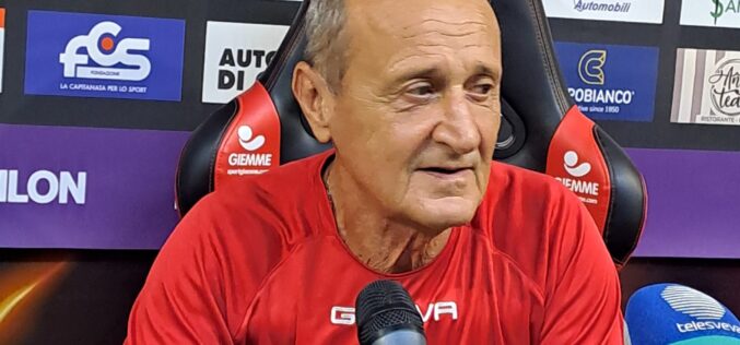 Rossi: “Squadra ancora da assemblare. Non possiamo fare il 4-3-3. Arriveranno altri calciatori”