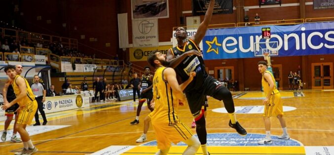 Casa, Cuore, Cestistica! Contro la Power Basket Nocera arriva la prima vittoria dei Neri