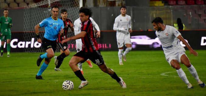 Foggia e il passo del gambero. Ancora una sconfitta casalinga. L’Altamura vince con un calcio di rigore