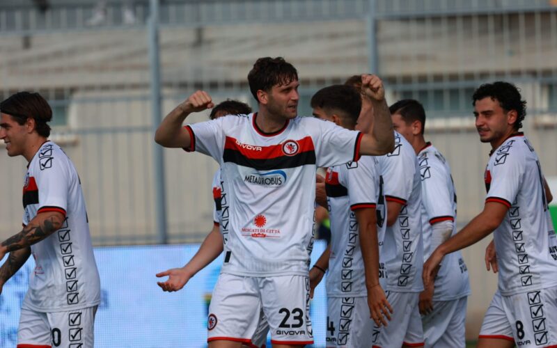 Foggia trova il tuo Messina contro il Casarano!