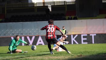 Serie C stagione 2025-2026 – Le foto di Foggia-Crotone