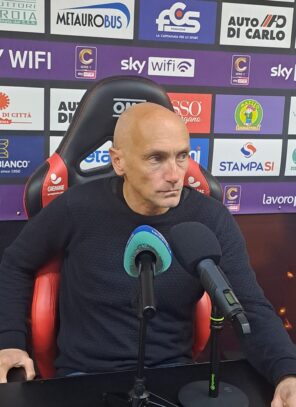 Capuano fa 20 contro il Foggia! Giugliano, già 4 in panchina