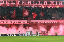 Vittoria al cardiopalma (2-1) contro il Giugliano. Doppietta di Petermann e Perucchini super sul rigore di Ogunseye