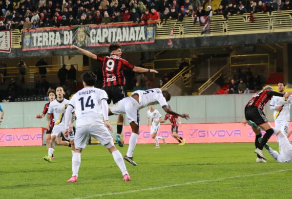 Per il Foggia c’è il campo tabù del Giugliano