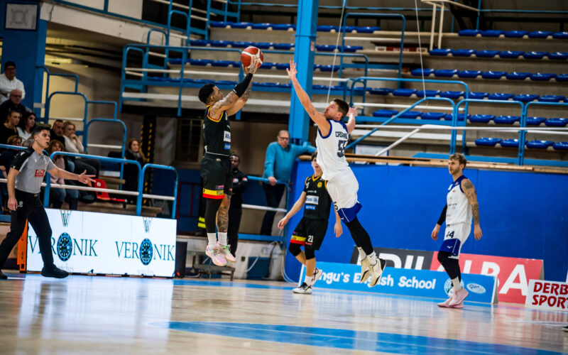 A Ferrara non c’è storia! L’Allianz Pazienza espugna e travolge l’Adamant!