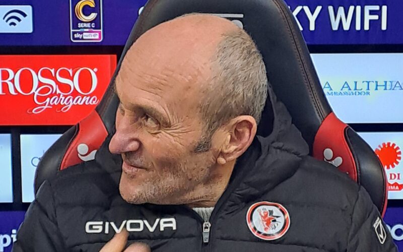 Ufficiale: Cangelosi rassegna le dimissioni