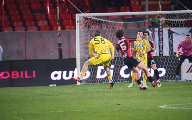 Il Cerignola passeggia contro un Foggia fragile a centrocampo e mai pericoloso (1-3)